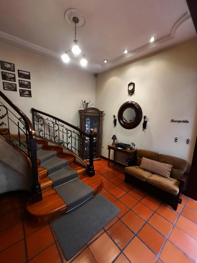 La Posada Cuencana Hotel ภายนอก รูปภาพ