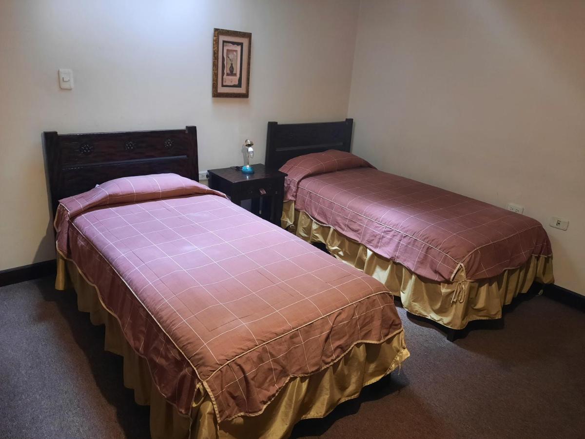 La Posada Cuencana Hotel ภายนอก รูปภาพ