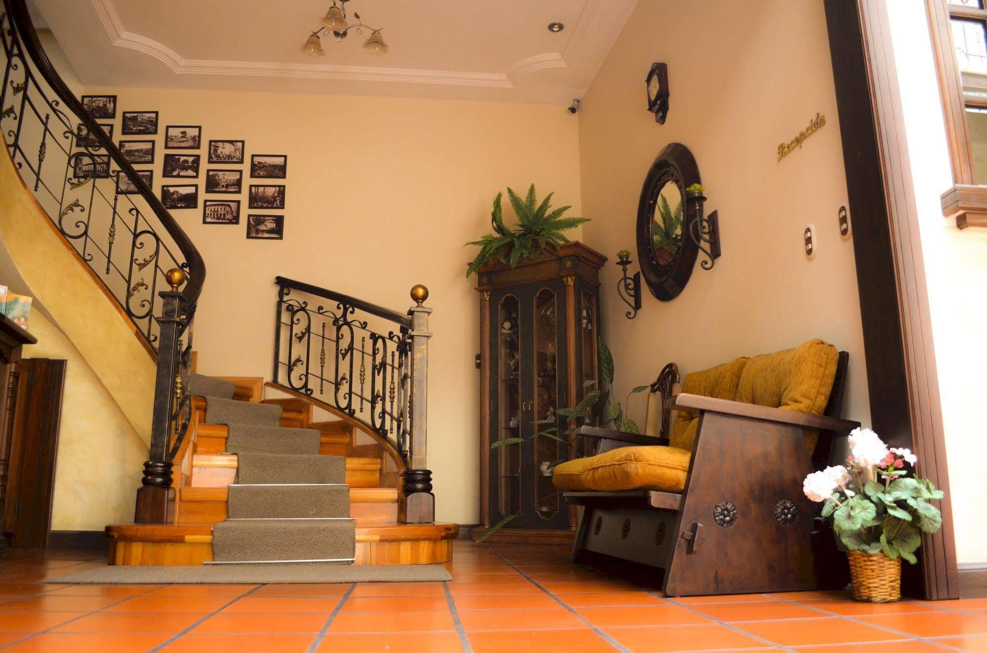 La Posada Cuencana Hotel ภายนอก รูปภาพ