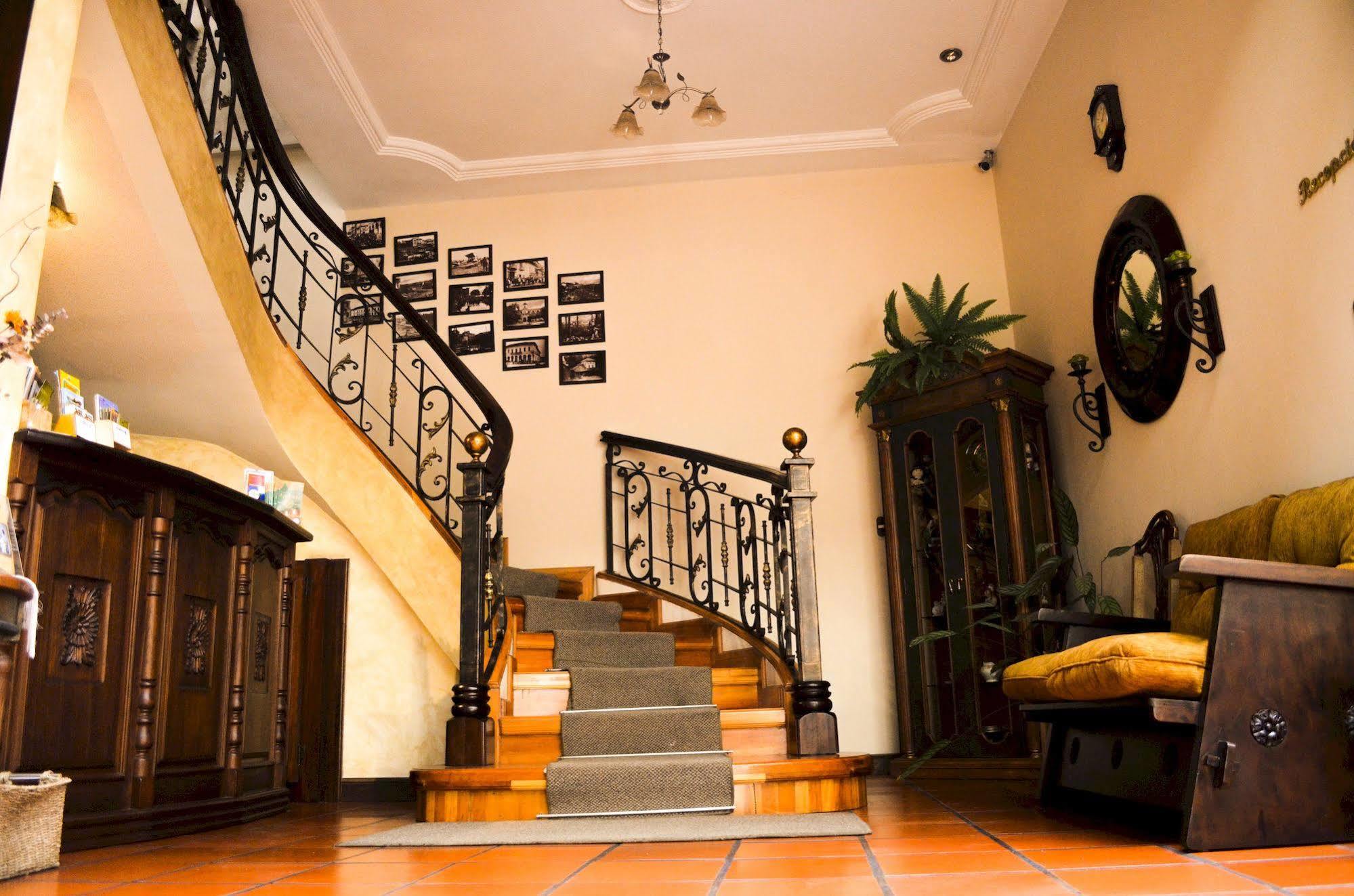 La Posada Cuencana Hotel ภายนอก รูปภาพ